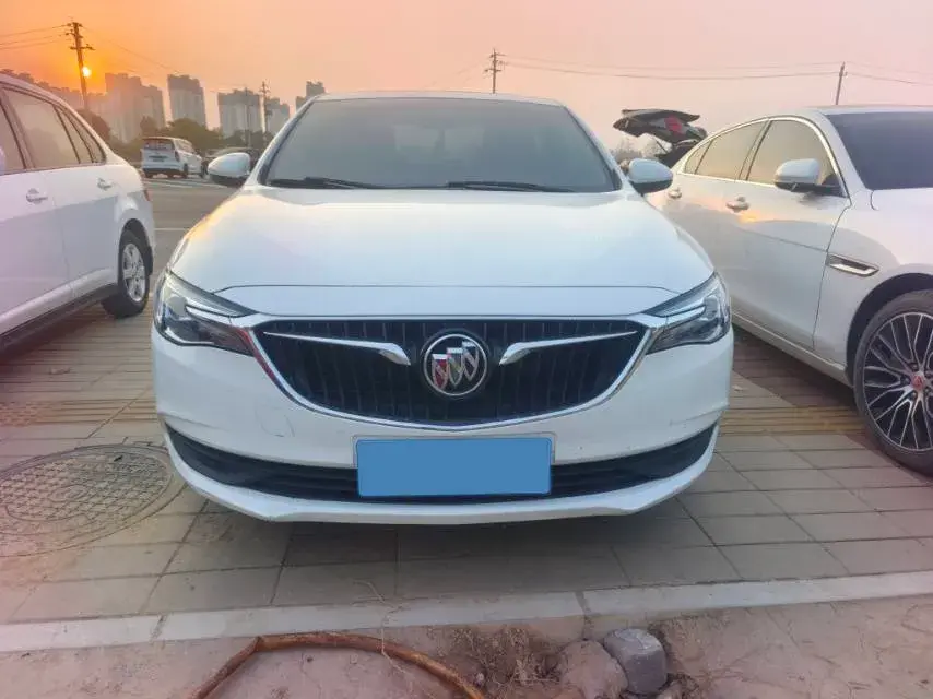 2021 BUICK EXCELLE thumbnail 2