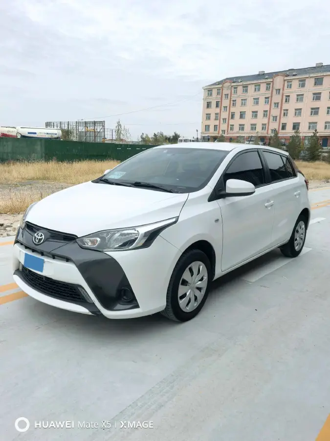 2021 Toyota Yaris L 1.5L 112HP L4 CVT