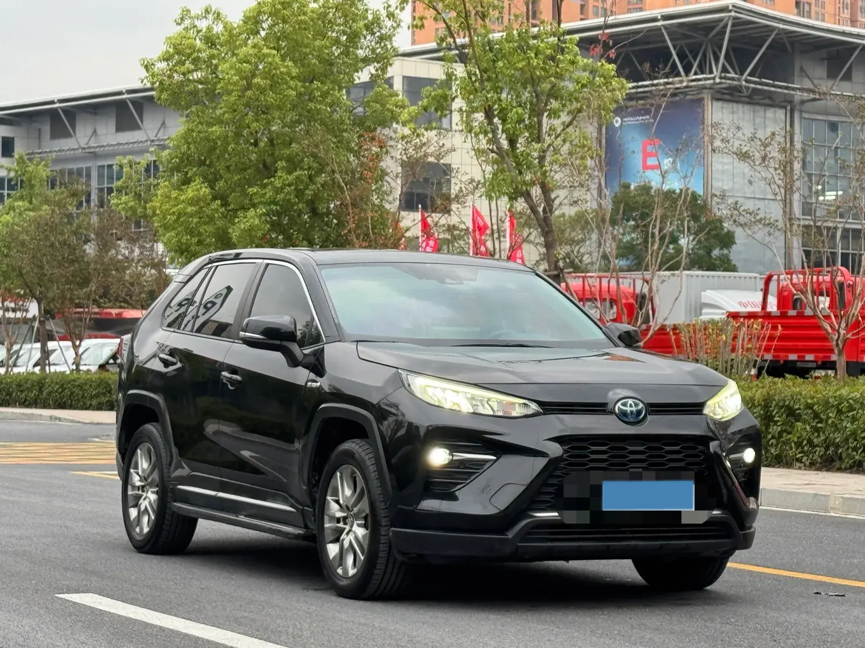 2021 TOYOTA WILDLANDER thumbnail 3