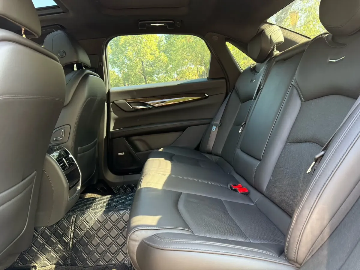 2021 Cadillac CT6 2.0T 237HP L4 10AT,autocango,china used car exporter,china ev exporter,chinese used car exporter,chinese used ev exporter