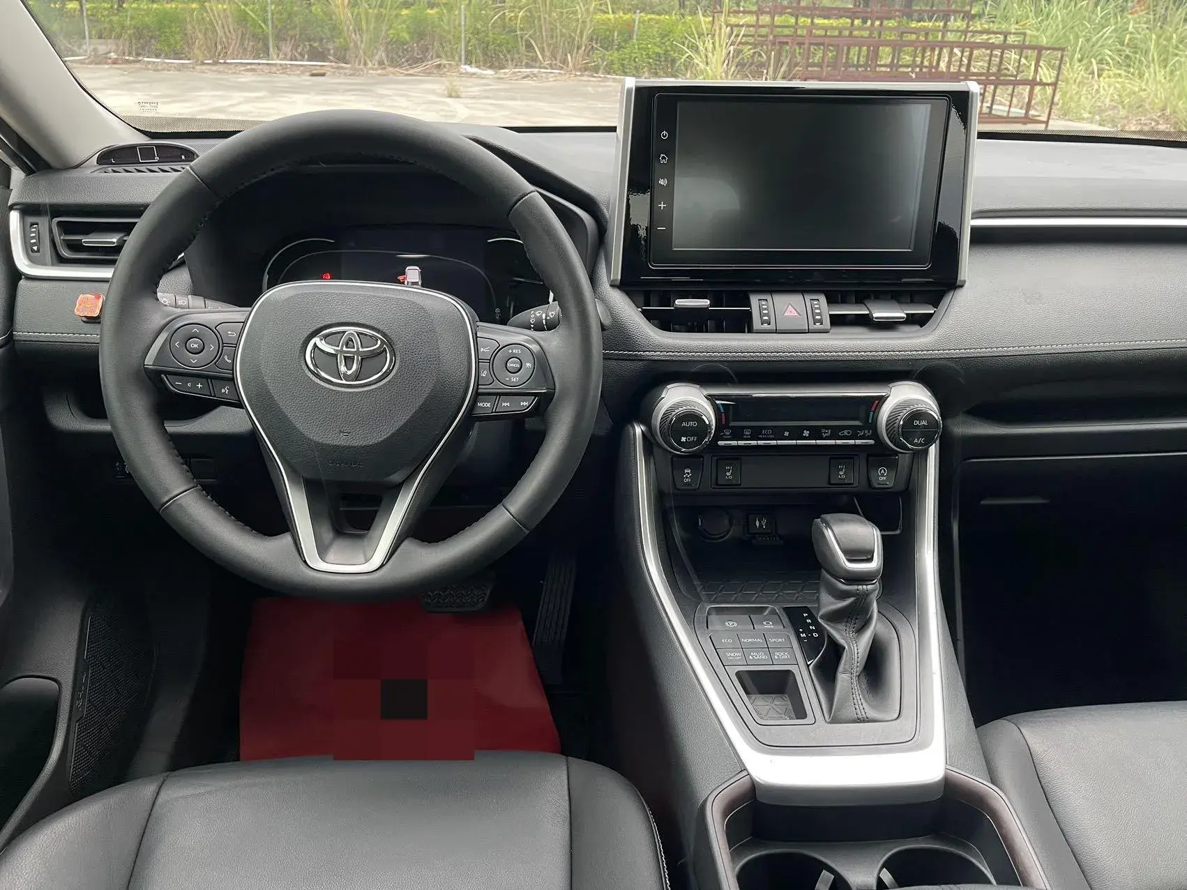 2020 TOYOTA RAV4 thumbnail 4
