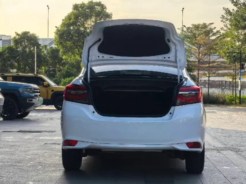 2021 Toyota Vios 1.5L 112HP L4 CVT,autocango,china used car exporter,china ev exporter,chinese used car exporter,chinese used ev exporter