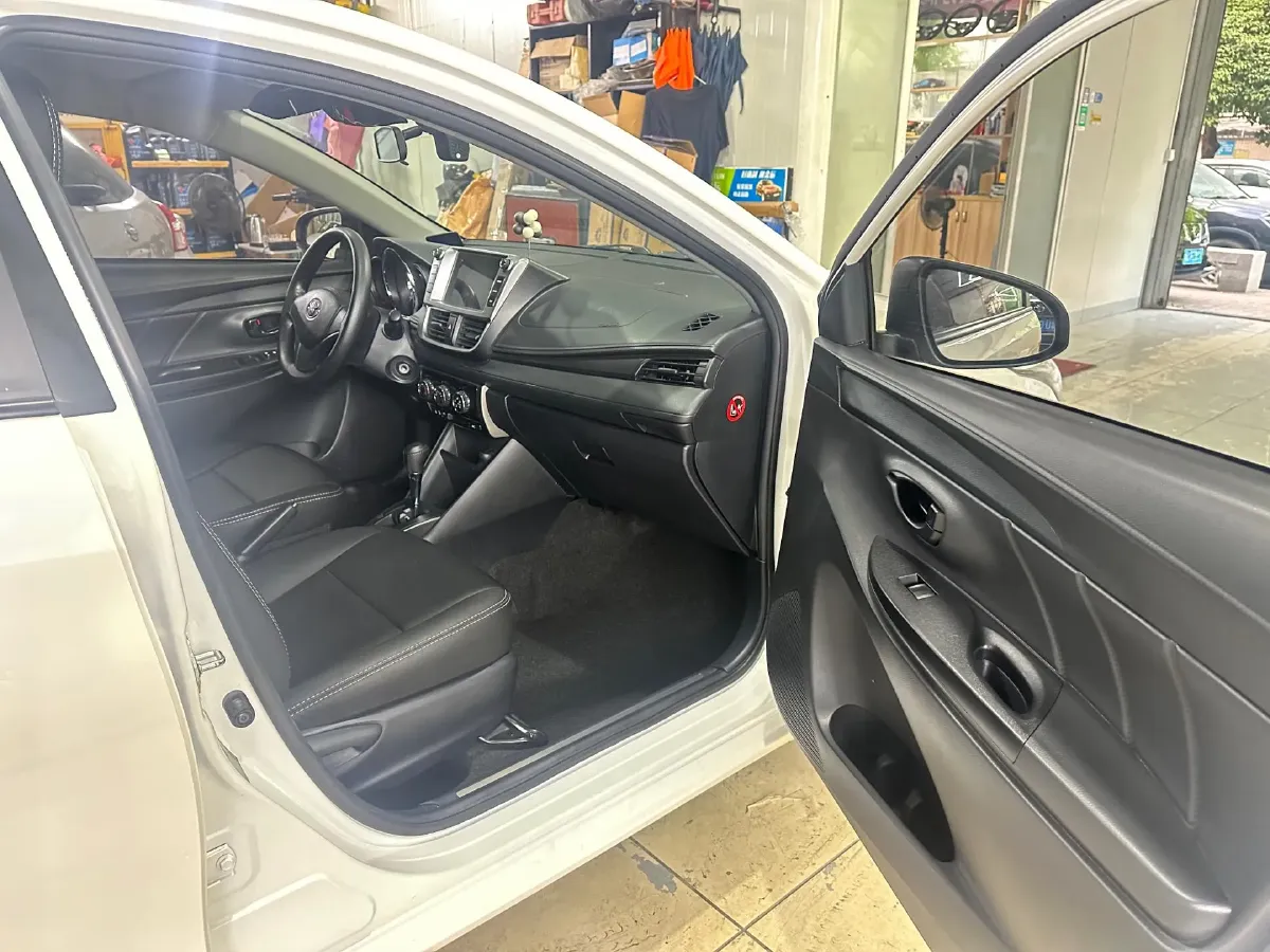 2017 Toyota Yaris L 1.5L 107HP L4 CVT,autocango,china used car exporter,china ev exporter,chinese used car exporter,chinese used ev exporter