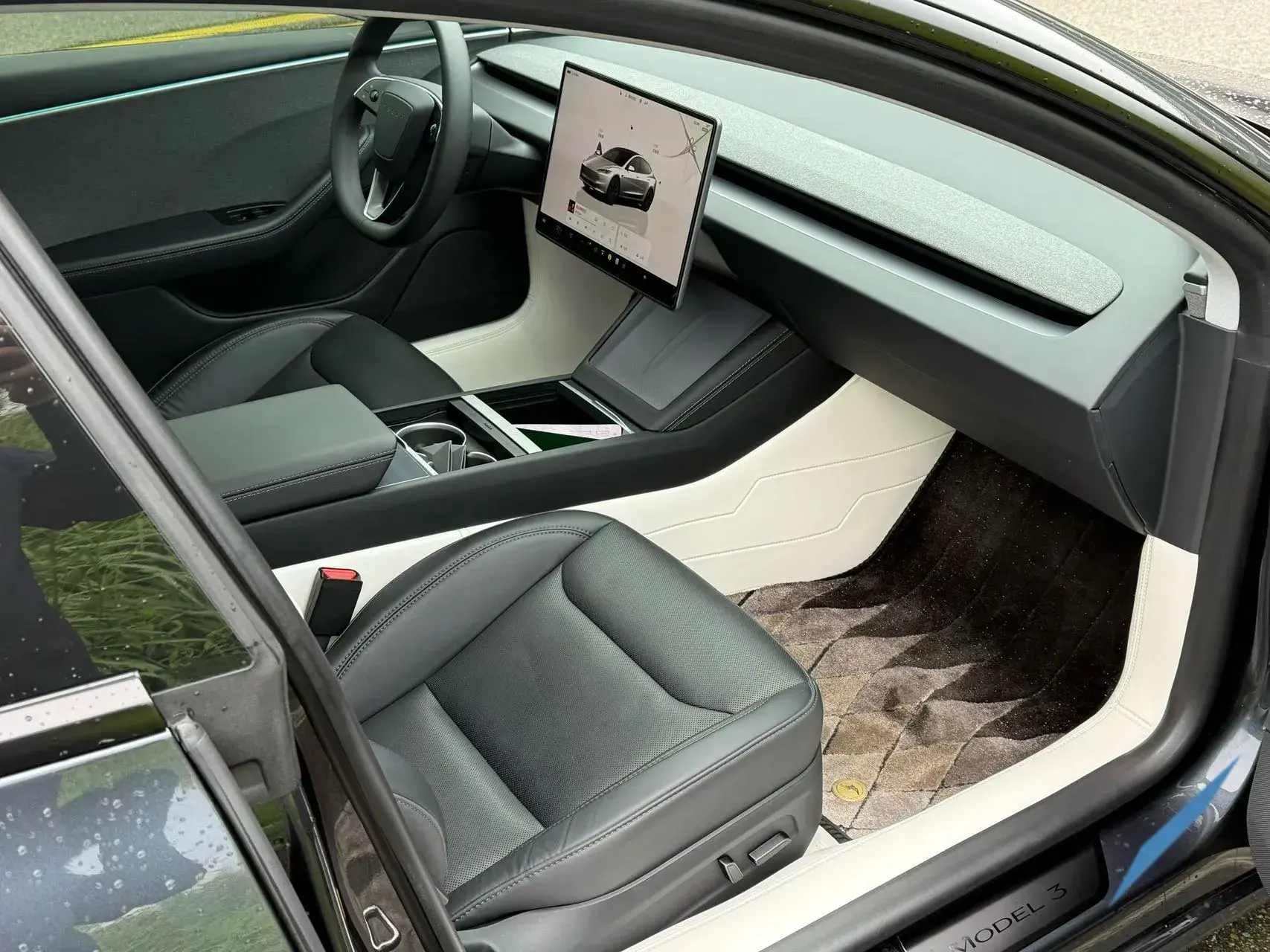 2023 TESLA MODEL thumbnail 3