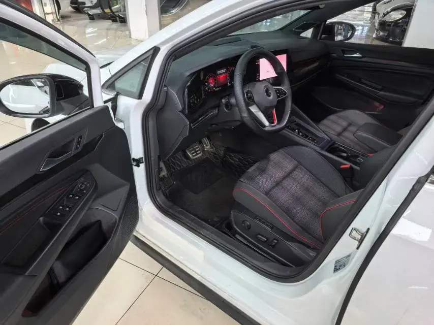 2021 VOLKSWAGEN GOLFGTI thumbnail 4