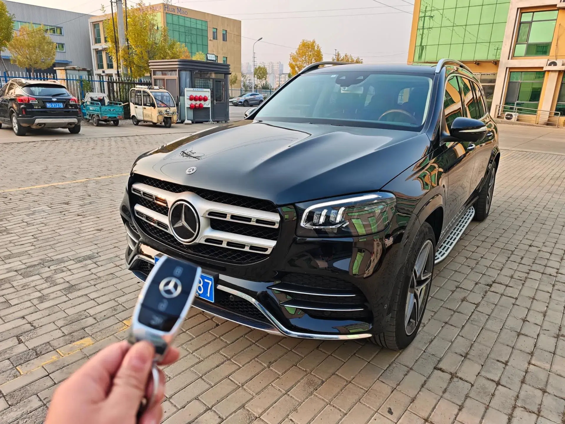 2020 MERCEDES-BENZ GLS view 1