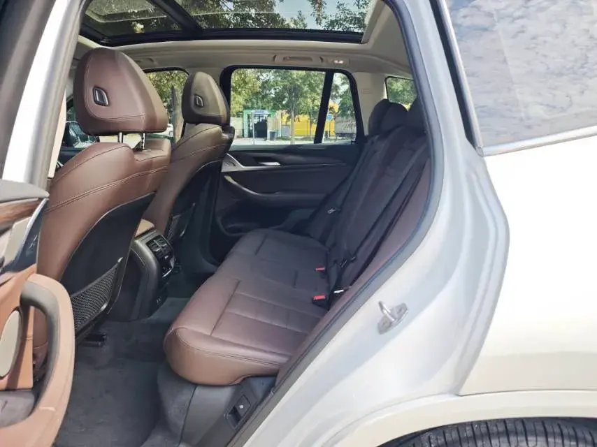 2020 BMW X3 thumbnail 3