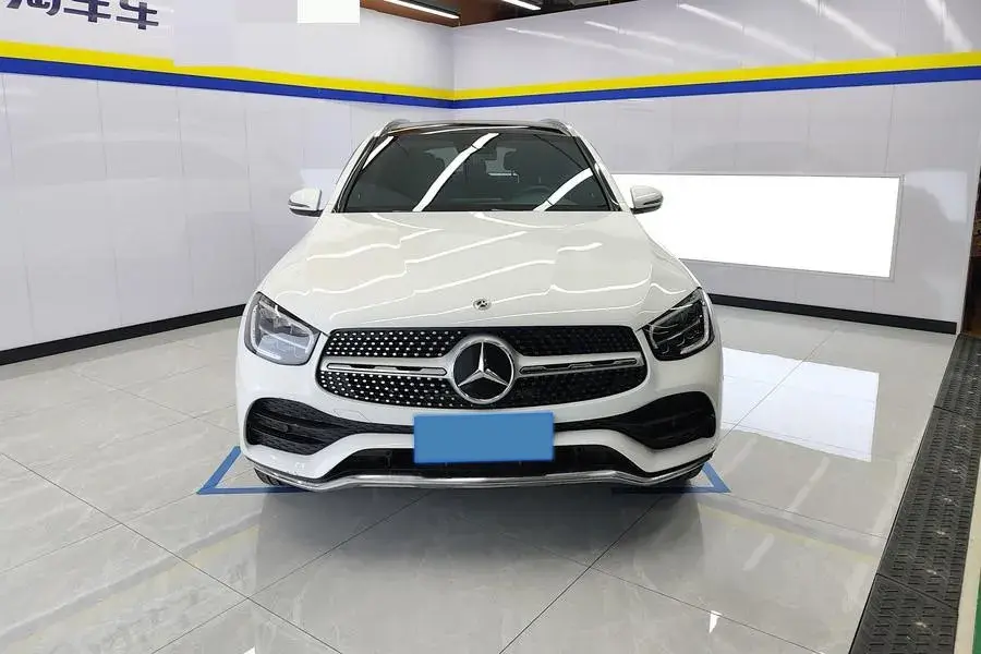 2022 MERCEDES-BENZ GLC thumbnail 2