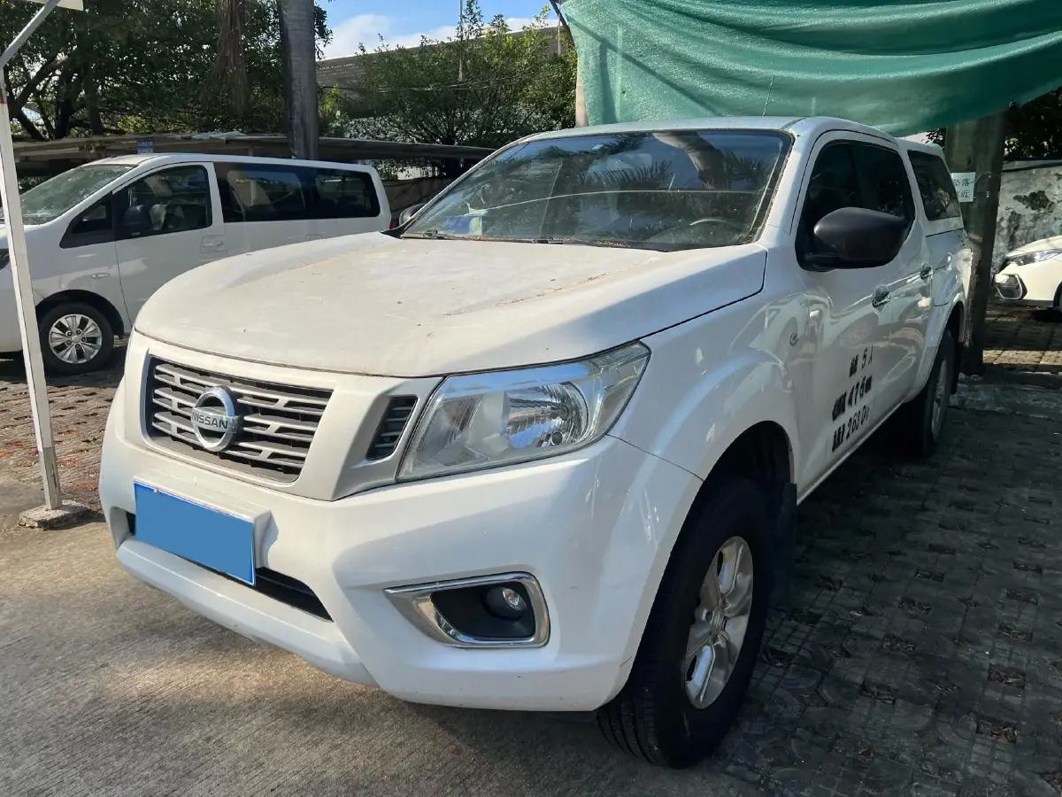 2022 Nissan Navara 2.5L 190HP L4 6MT