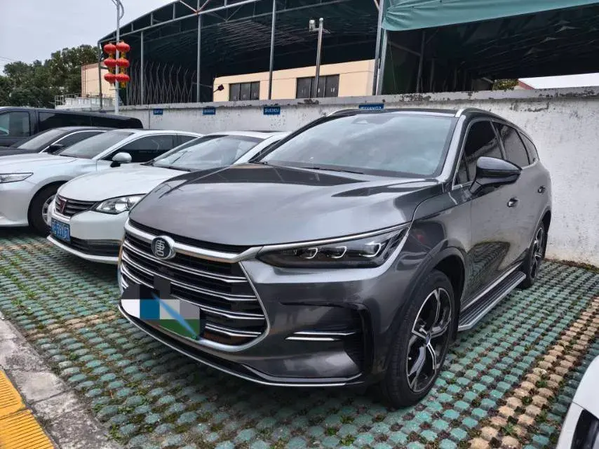 2021 BYD TANG view 1