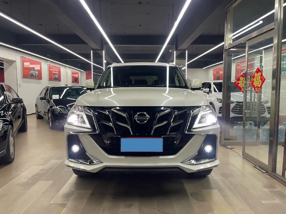 2018 Nissan Patrol 4.0L 279HP V6 7AT,autocango,china used car exporter,china ev exporter,chinese used car exporter,chinese used ev exporter