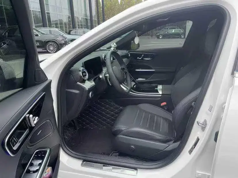 2024 MERCEDES-BENZ C thumbnail 4