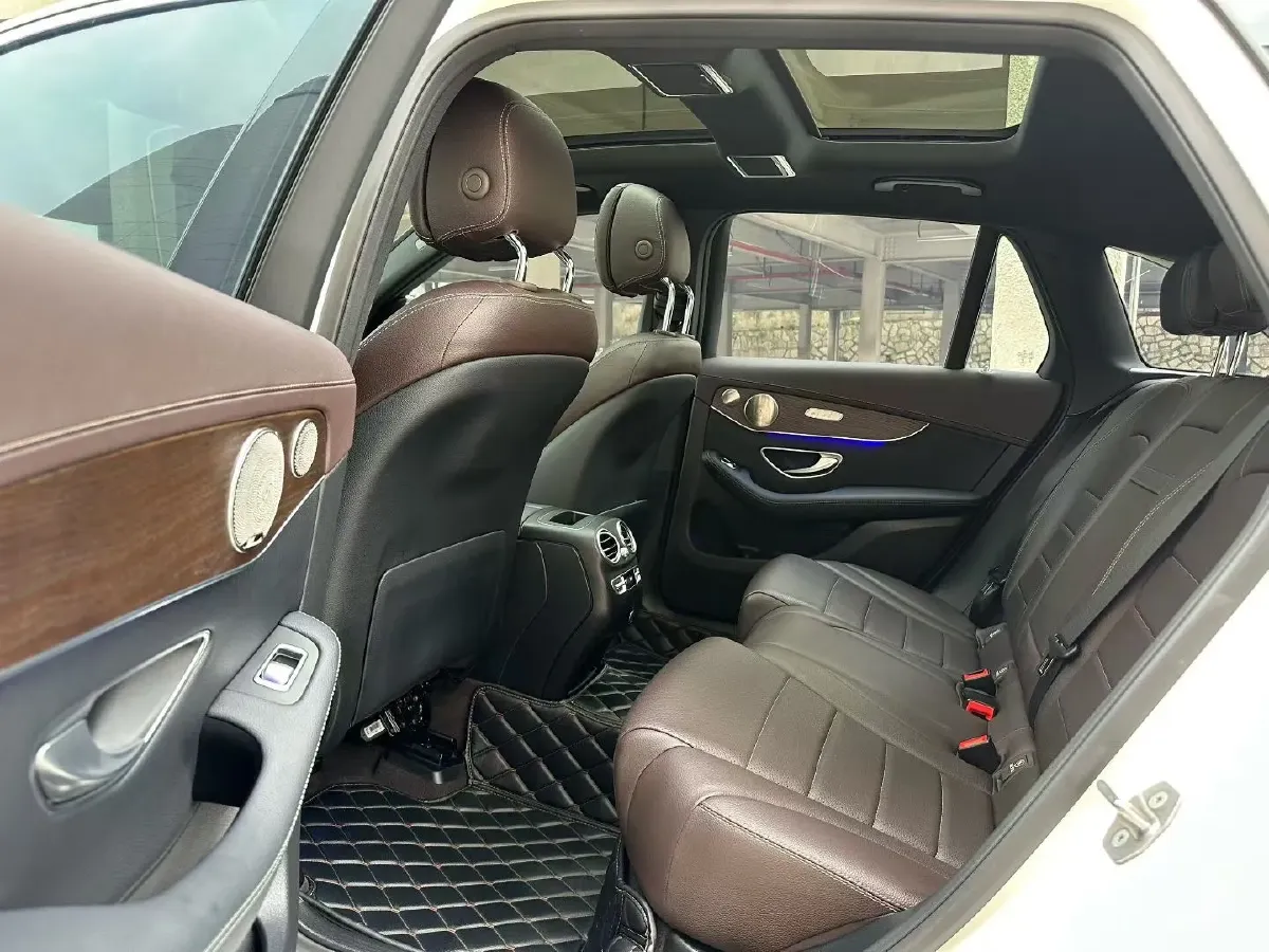 2022 Mercedes-Benz GLC Class 2.0T 258HP L4 9AT,autocango,china used car exporter,china ev exporter,chinese used car exporter,chinese used ev exporter