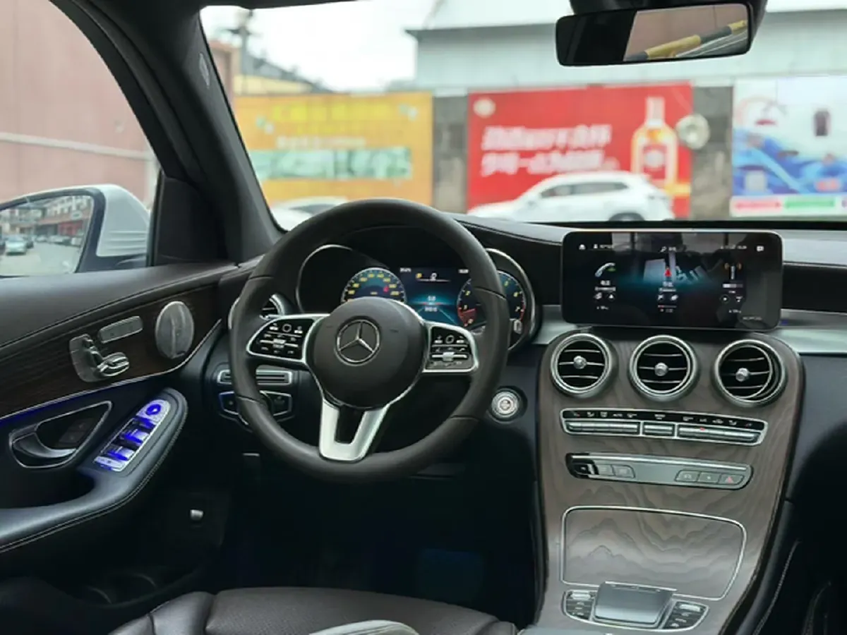 2022 Mercedes-Benz GLC Class 2.0T 258HP L4 9AT,autocango,china used car exporter,china ev exporter,chinese used car exporter,chinese used ev exporter