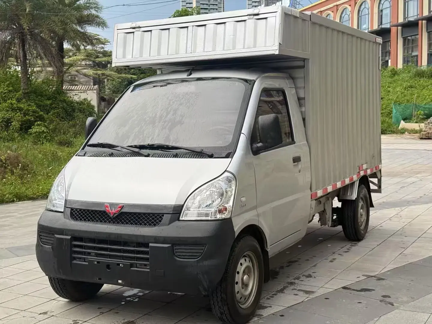 2020 WULING RONGGUANG view 1