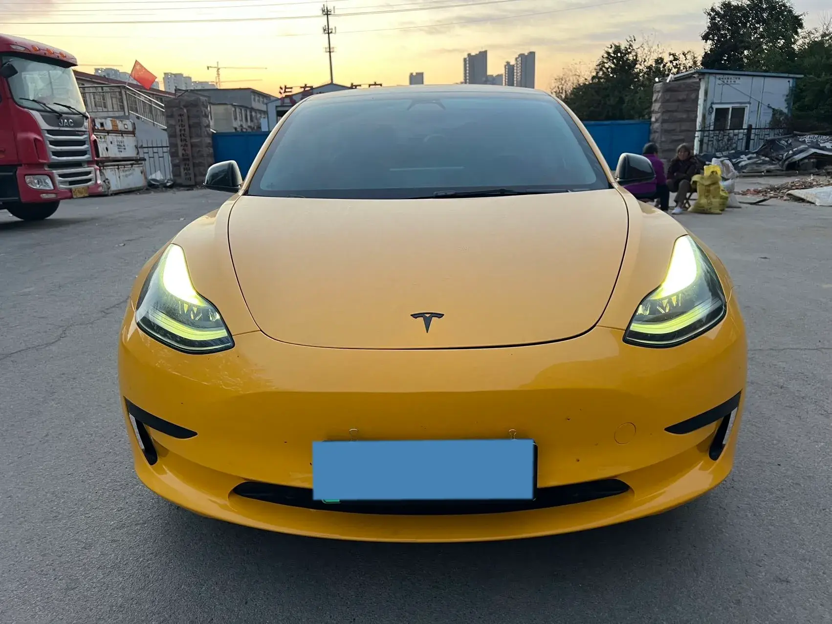 2021 TESLA MODEL thumbnail 2