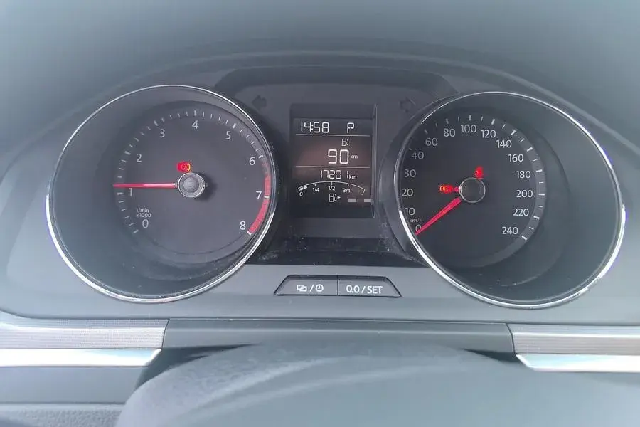 2019 VOLKSWAGEN BORA thumbnail 3