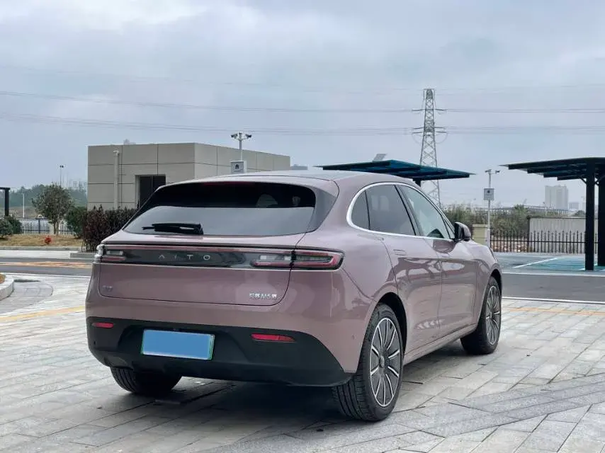 2022 AITO AITO thumbnail 4