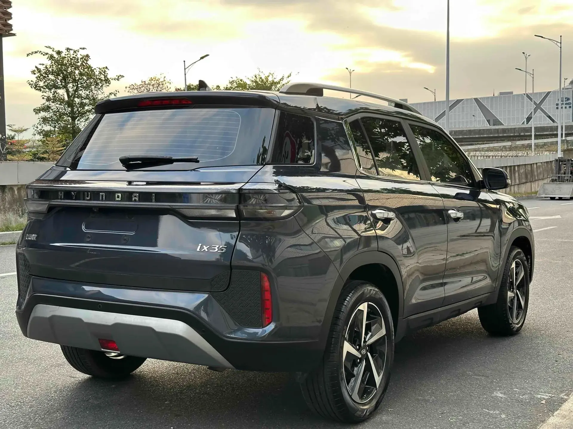 2021 HYUNDAI IX35 thumbnail 3