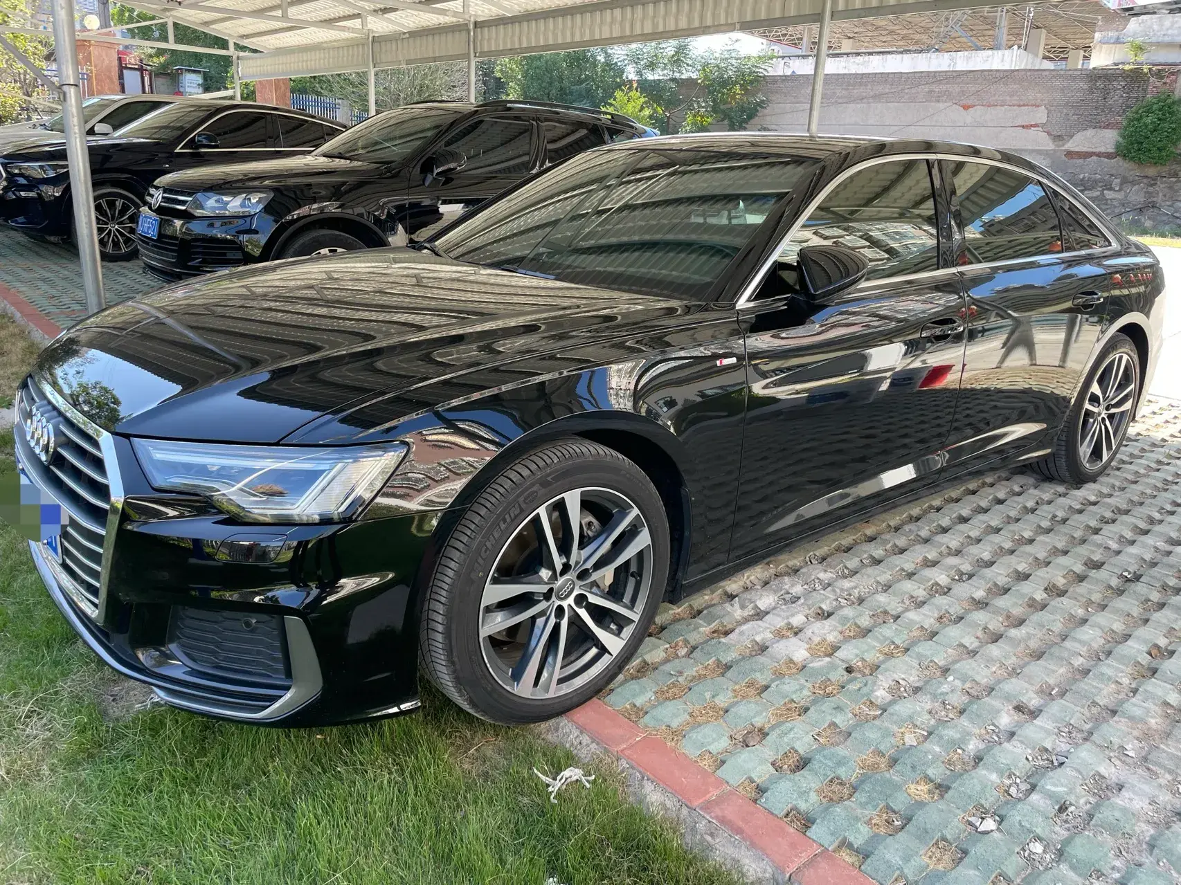 2019 AUDI A6L view 1