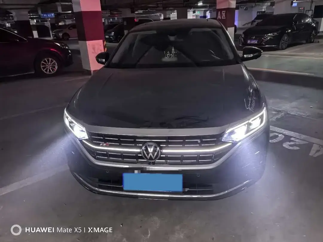 2024 VOLKSWAGEN PASSAT thumbnail 2