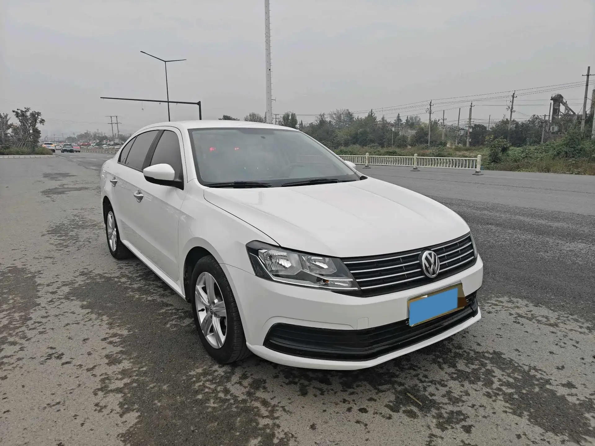 2017 VOLKSWAGEN LAVIDA thumbnail 3