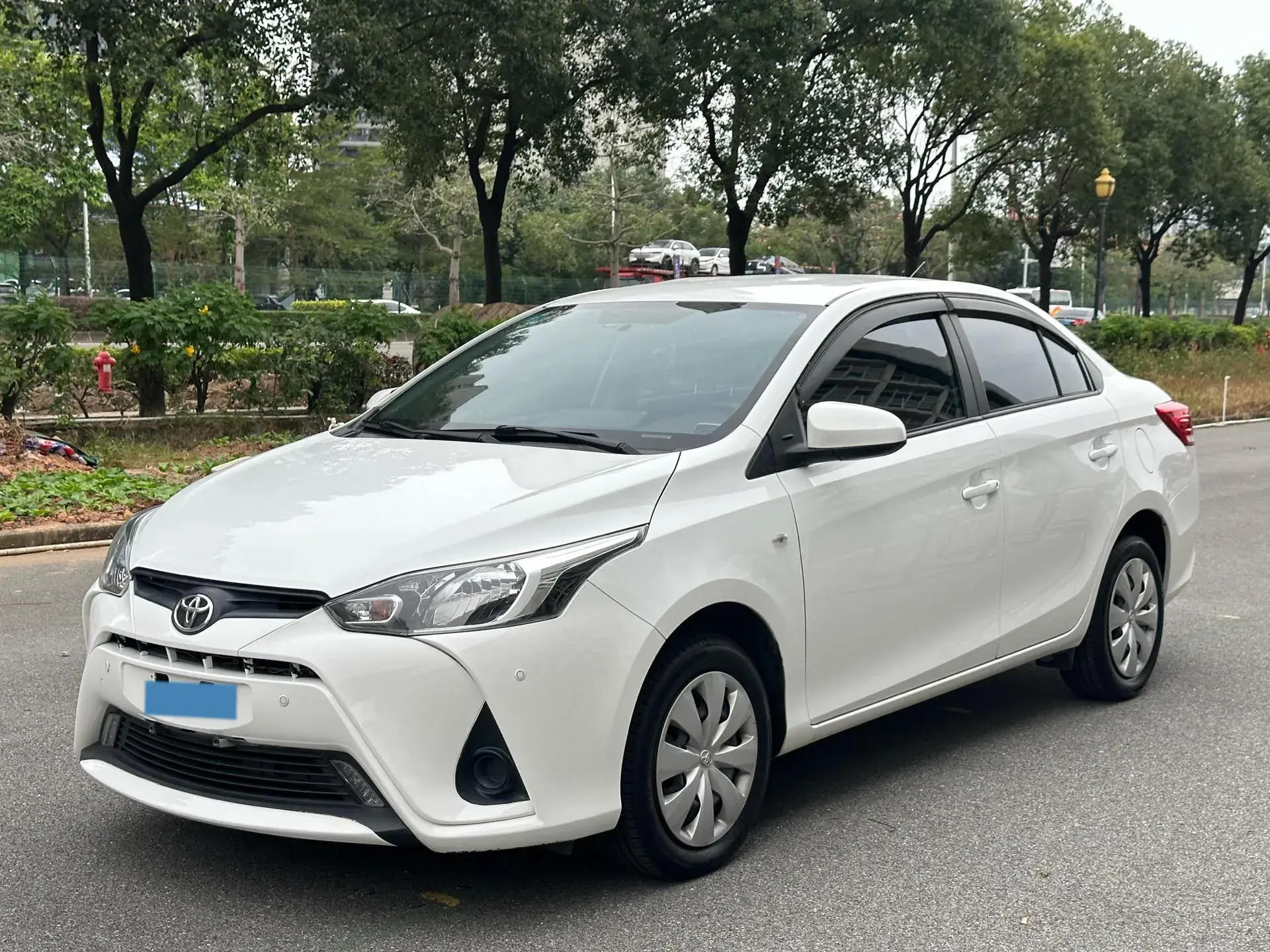2020 TOYOTA YARIS view 1