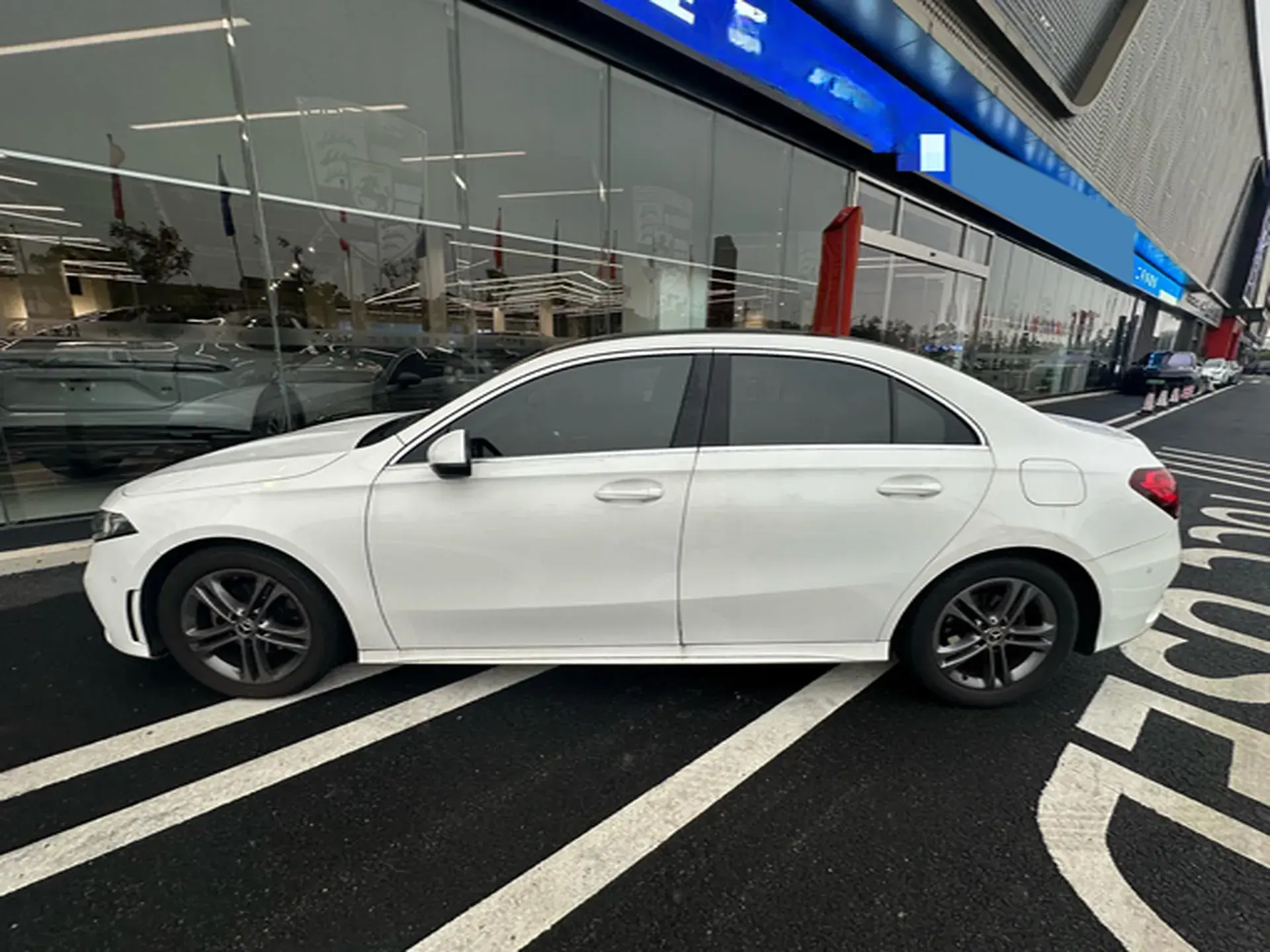 2021 MERCEDES-BENZ A thumbnail 3