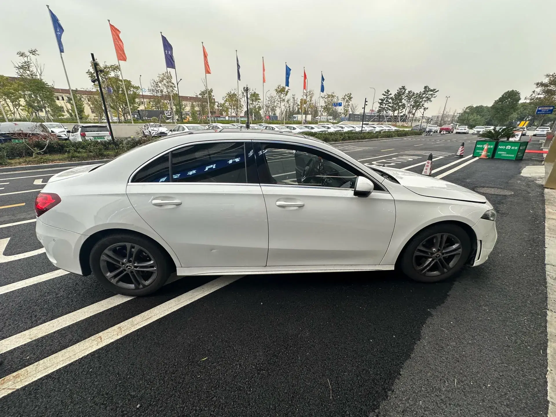 2021 MERCEDES-BENZ A thumbnail 4