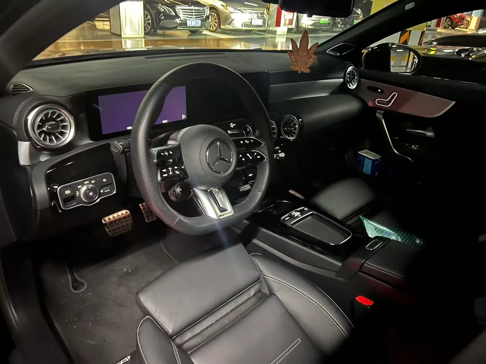 2024 MERCEDES-BENZ A thumbnail 2