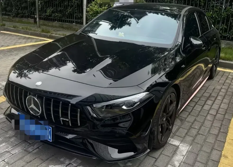 2024 MERCEDES-BENZ A view 1