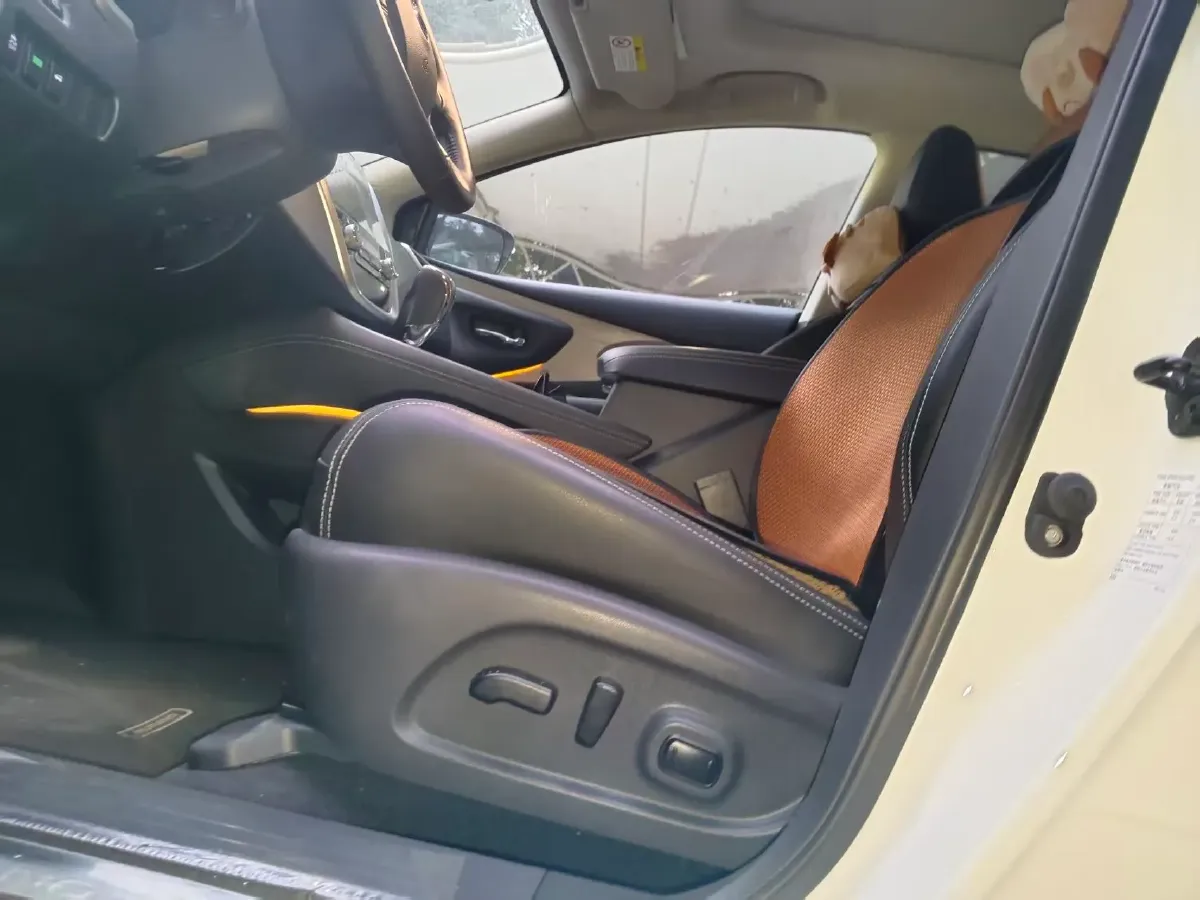 2021 Nissan Murano 2.5L 186HP L4 CVT,autocango,china used car exporter,china ev exporter,chinese used car exporter,chinese used ev exporter