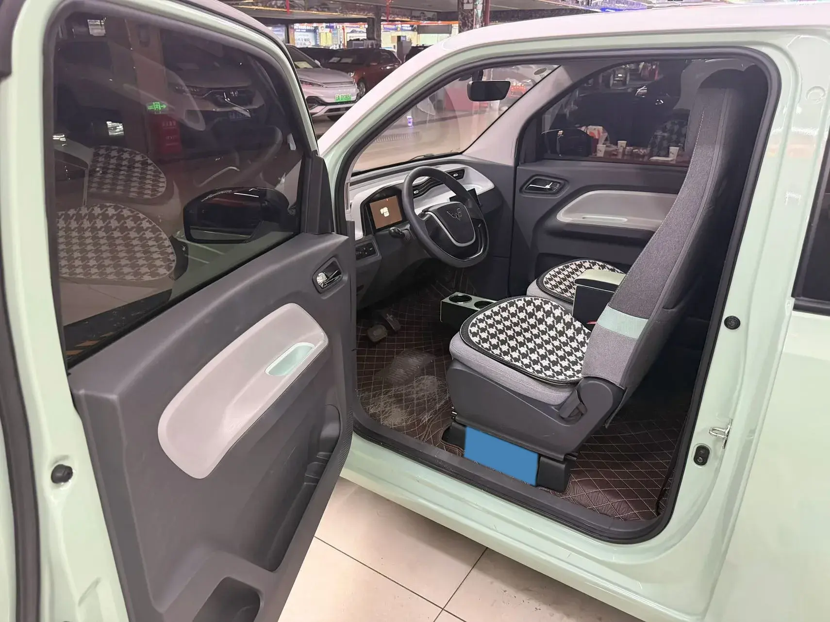 2022 WULING HONGGUANG thumbnail 2