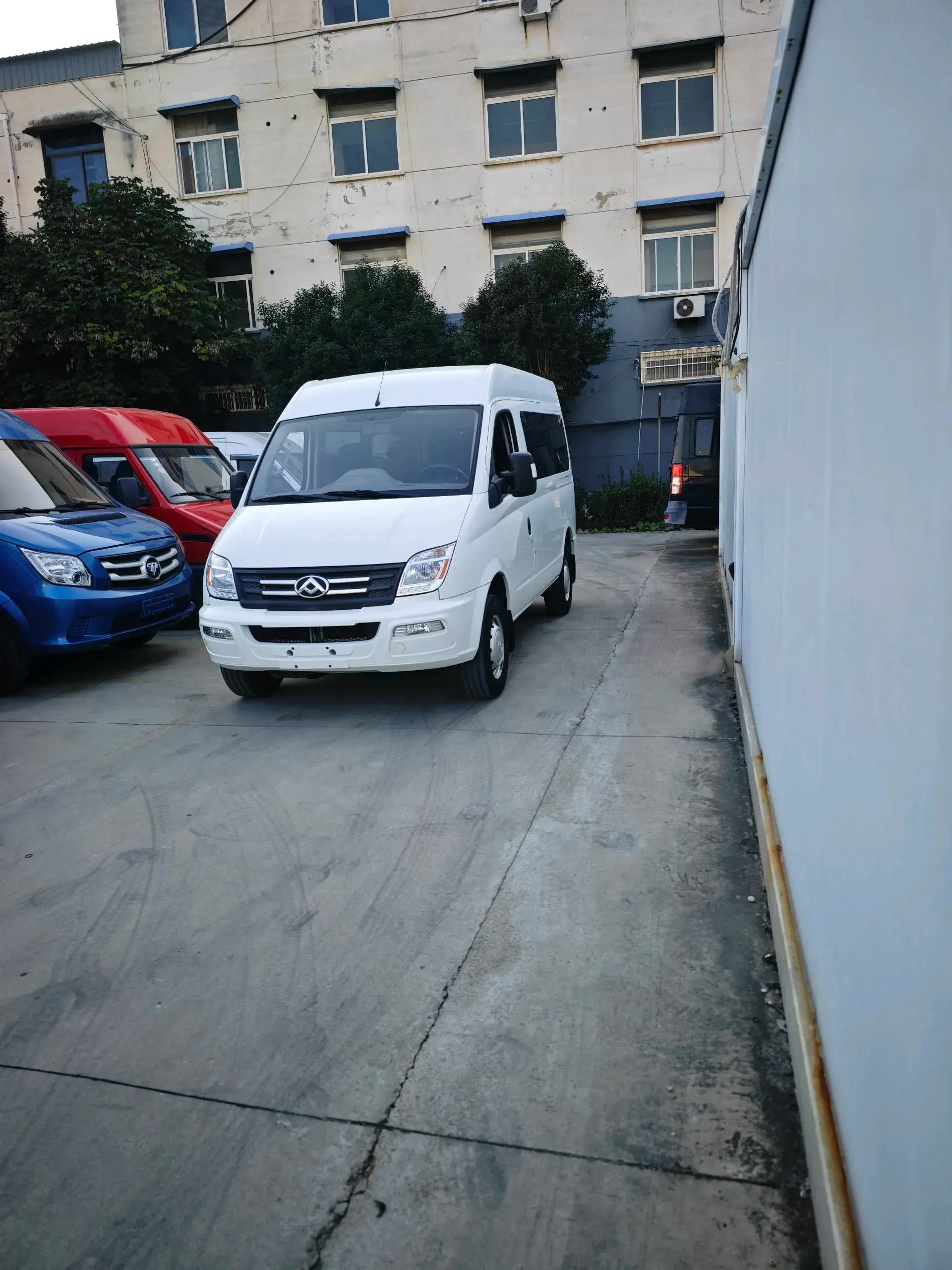 2021 MAXUS XINTU view 1