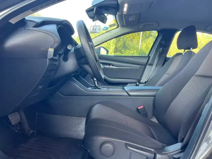 2020 MAZDA 3 thumbnail 4