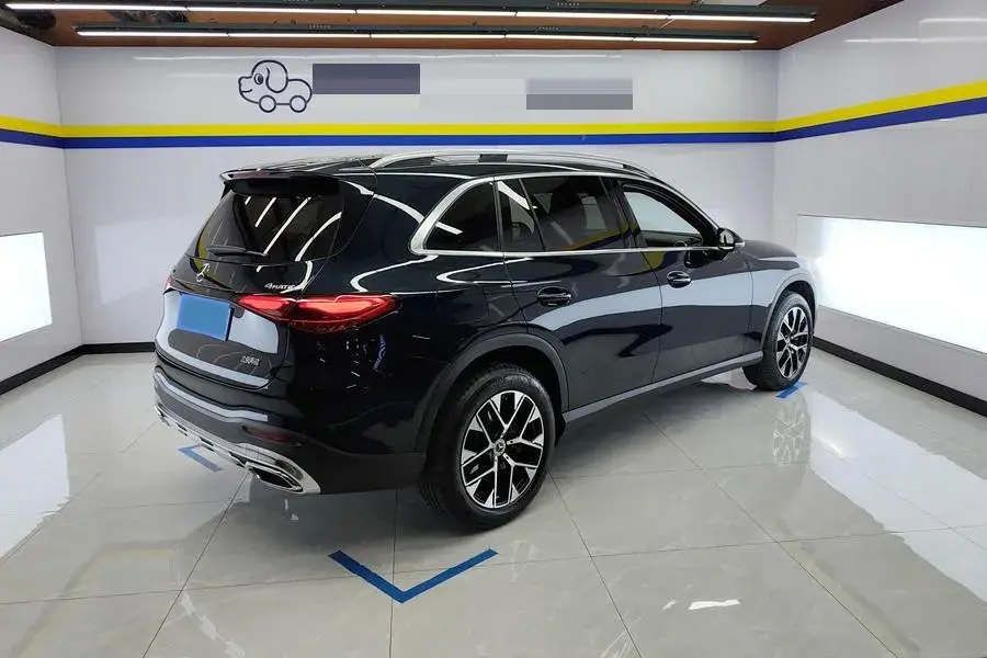 2023 MERCEDES-BENZ GLC thumbnail 3