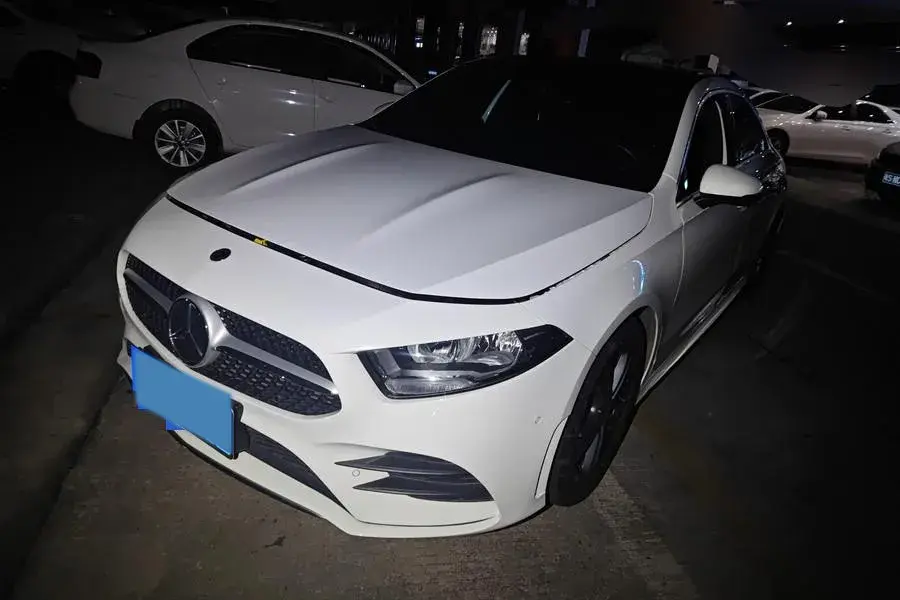 2020 MERCEDES-BENZ A view 1
