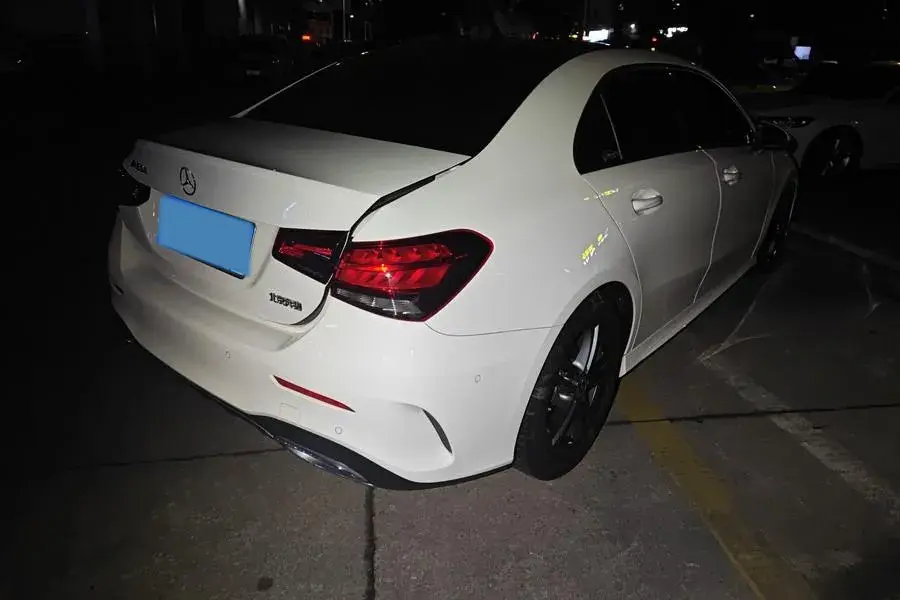 2020 MERCEDES-BENZ A thumbnail 2