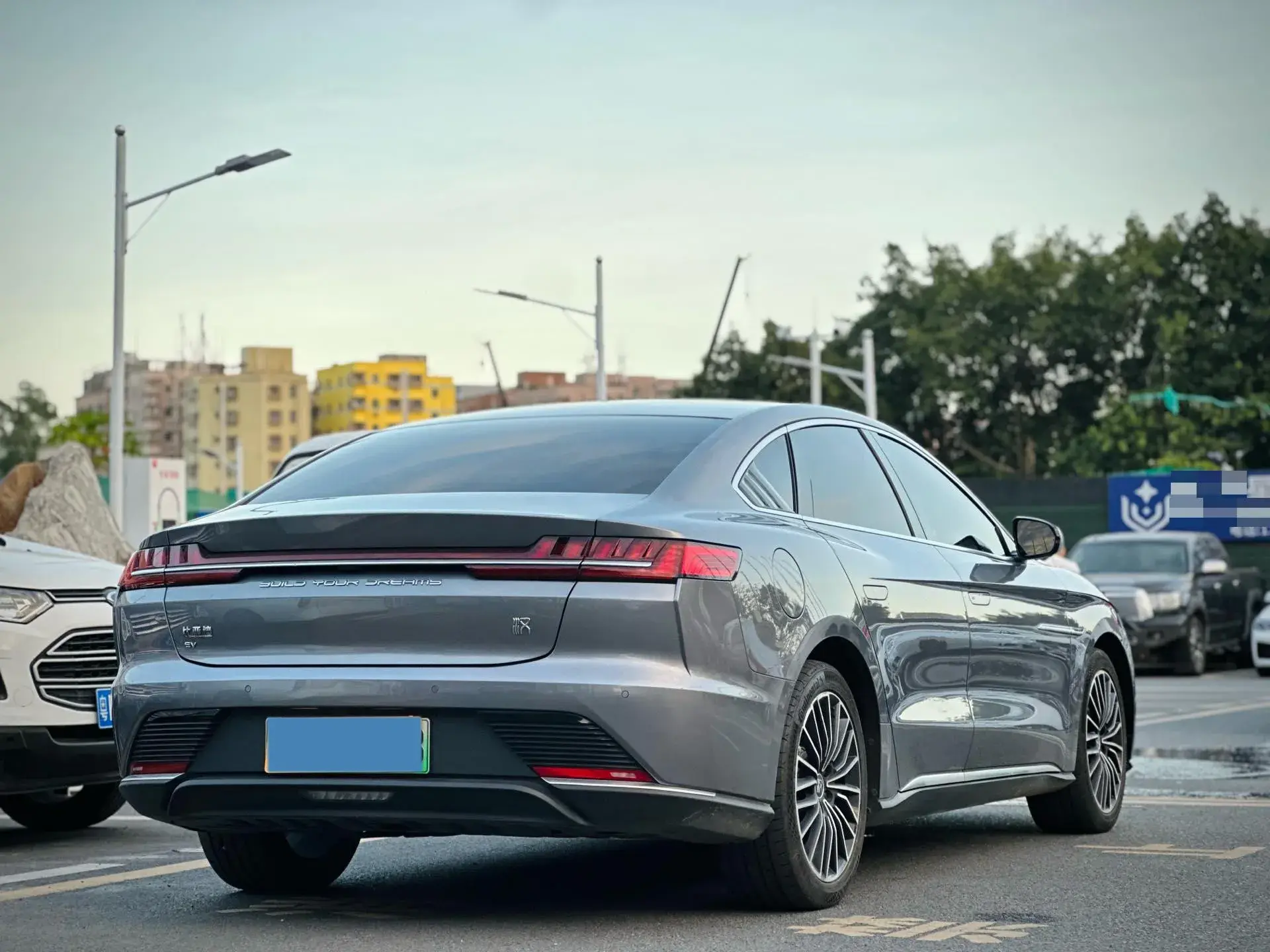 2020 BYD HAN thumbnail 4