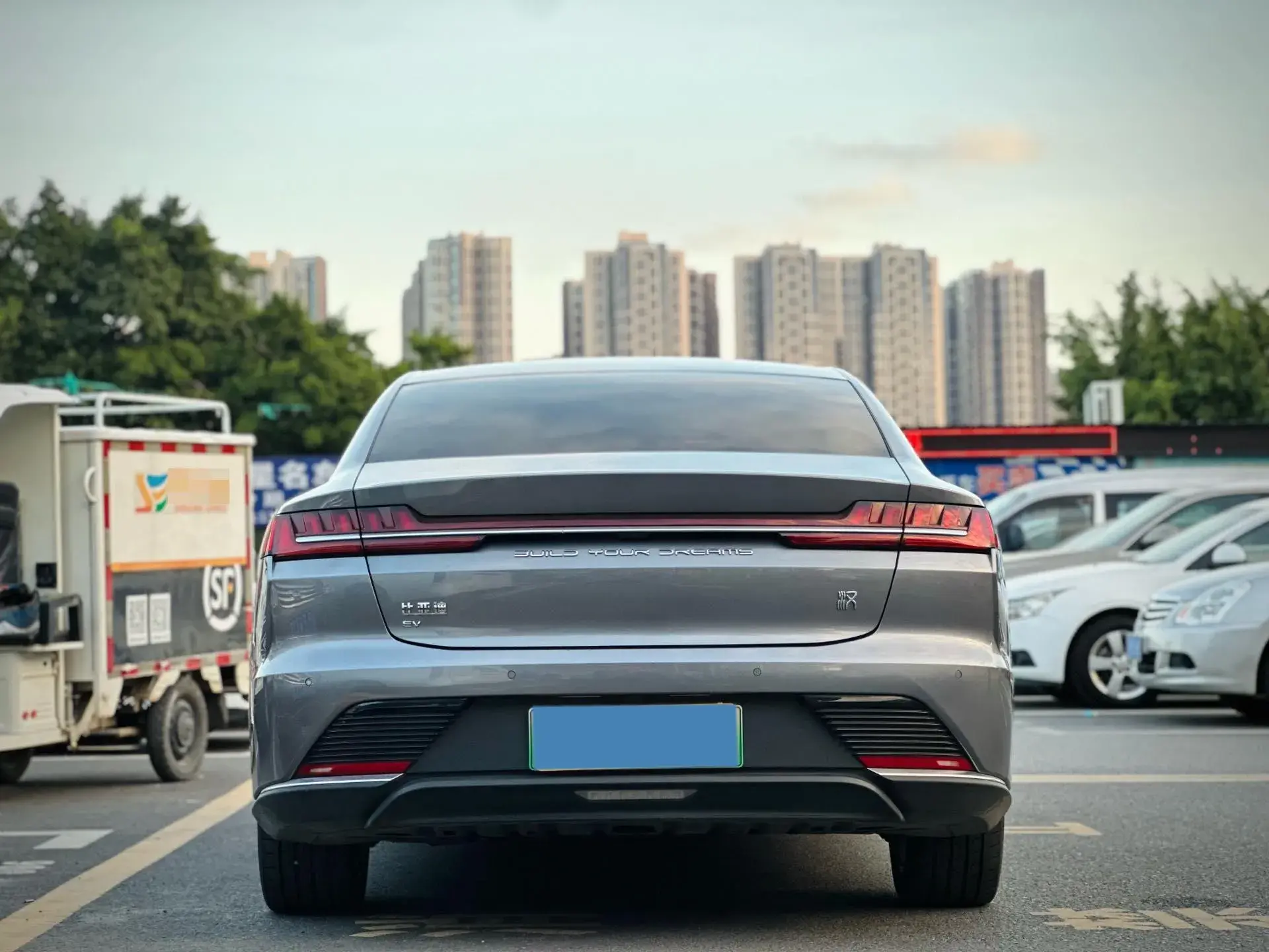 2020 BYD HAN thumbnail 3