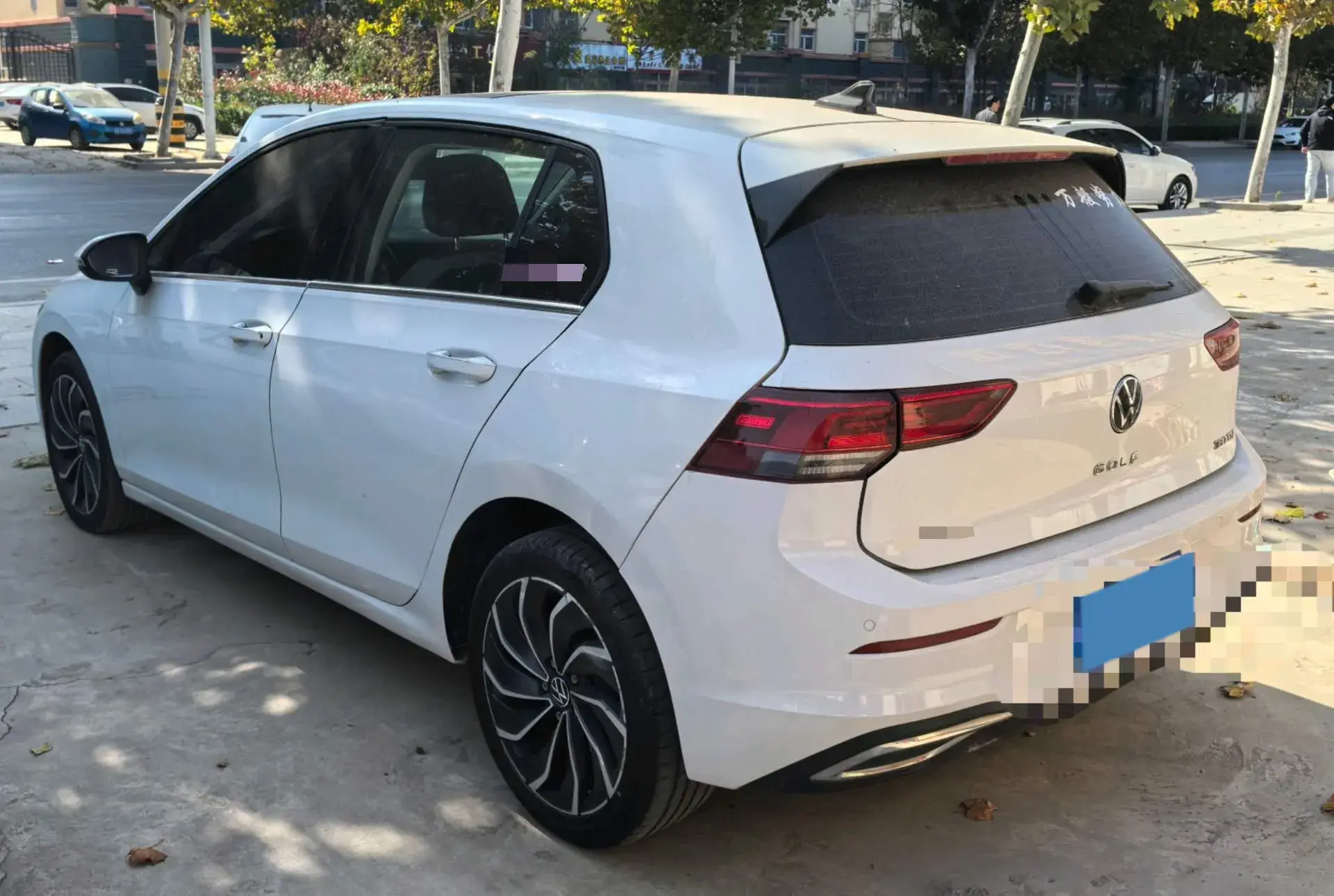 2021 VOLKSWAGEN GOLF thumbnail 2