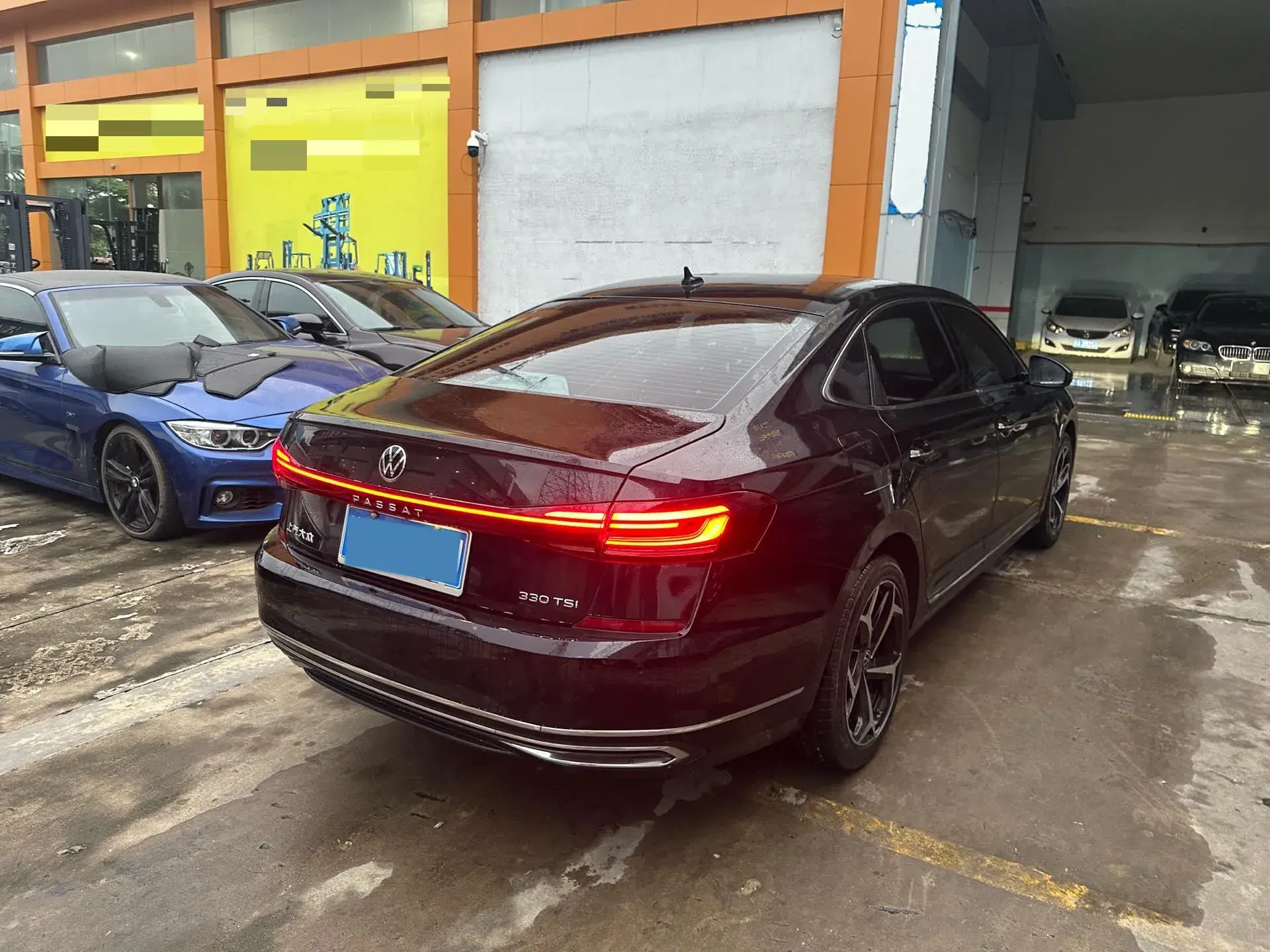 2023 VOLKSWAGEN PASSAT thumbnail 4