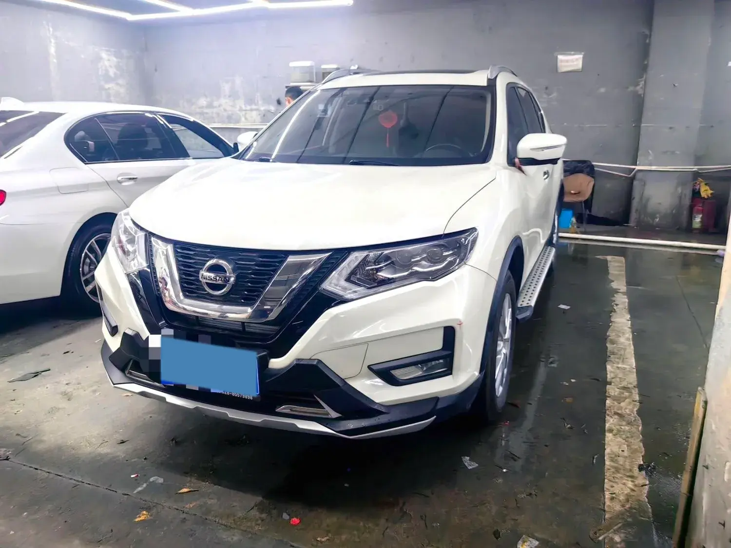 2020 NISSAN X-TRAIL view 1