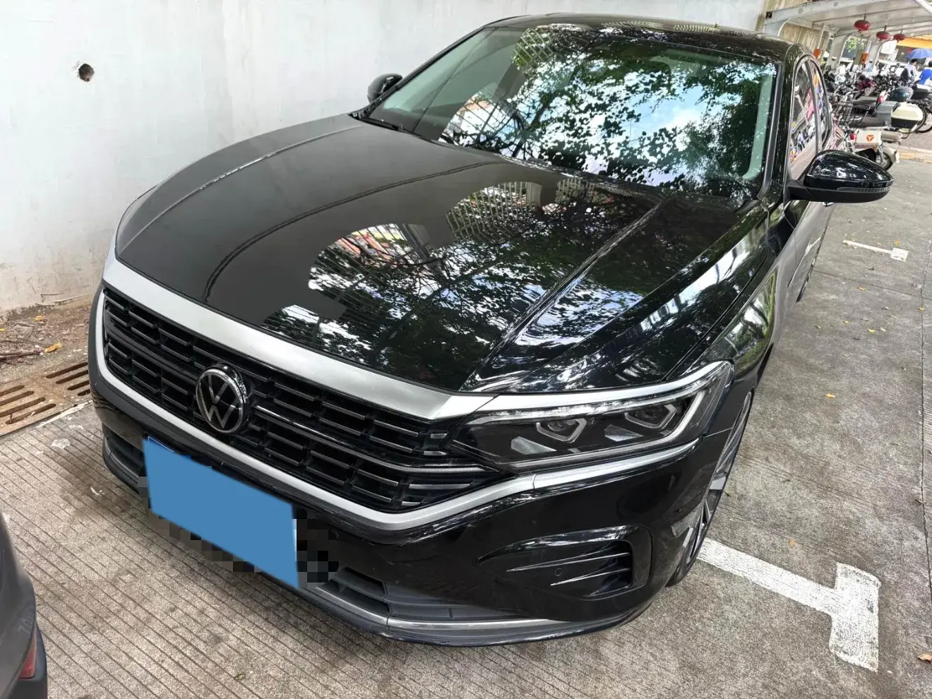 2022 VOLKSWAGEN PASSAT view 1