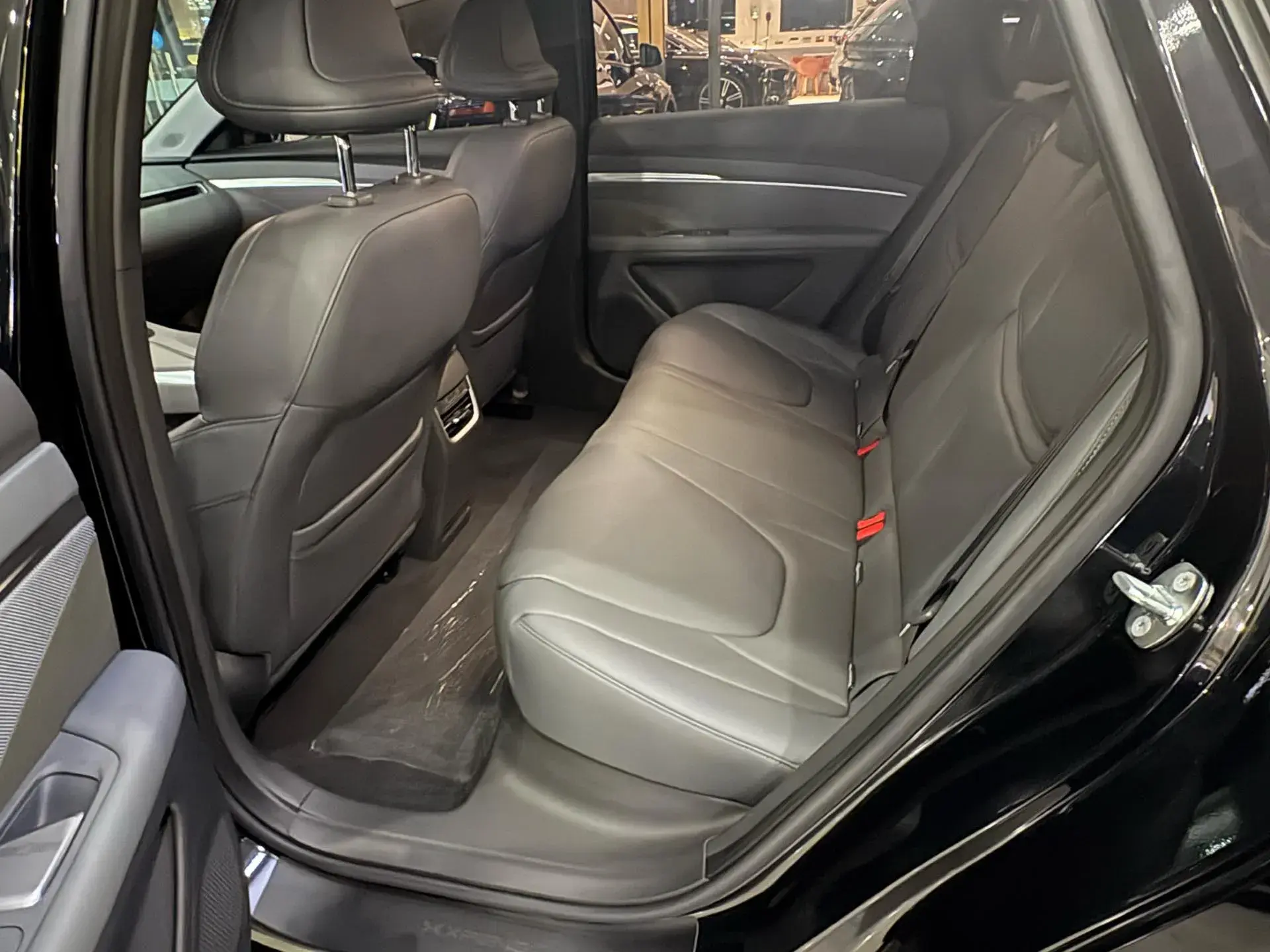 2024 XPENG MONA thumbnail 4