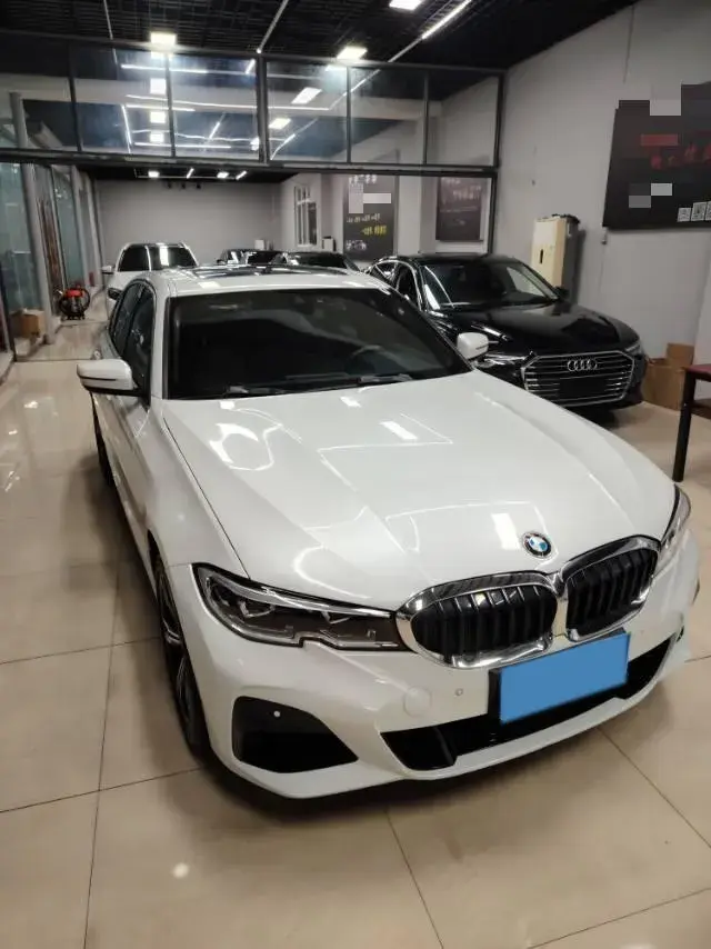 2021 BMW 3 thumbnail 2
