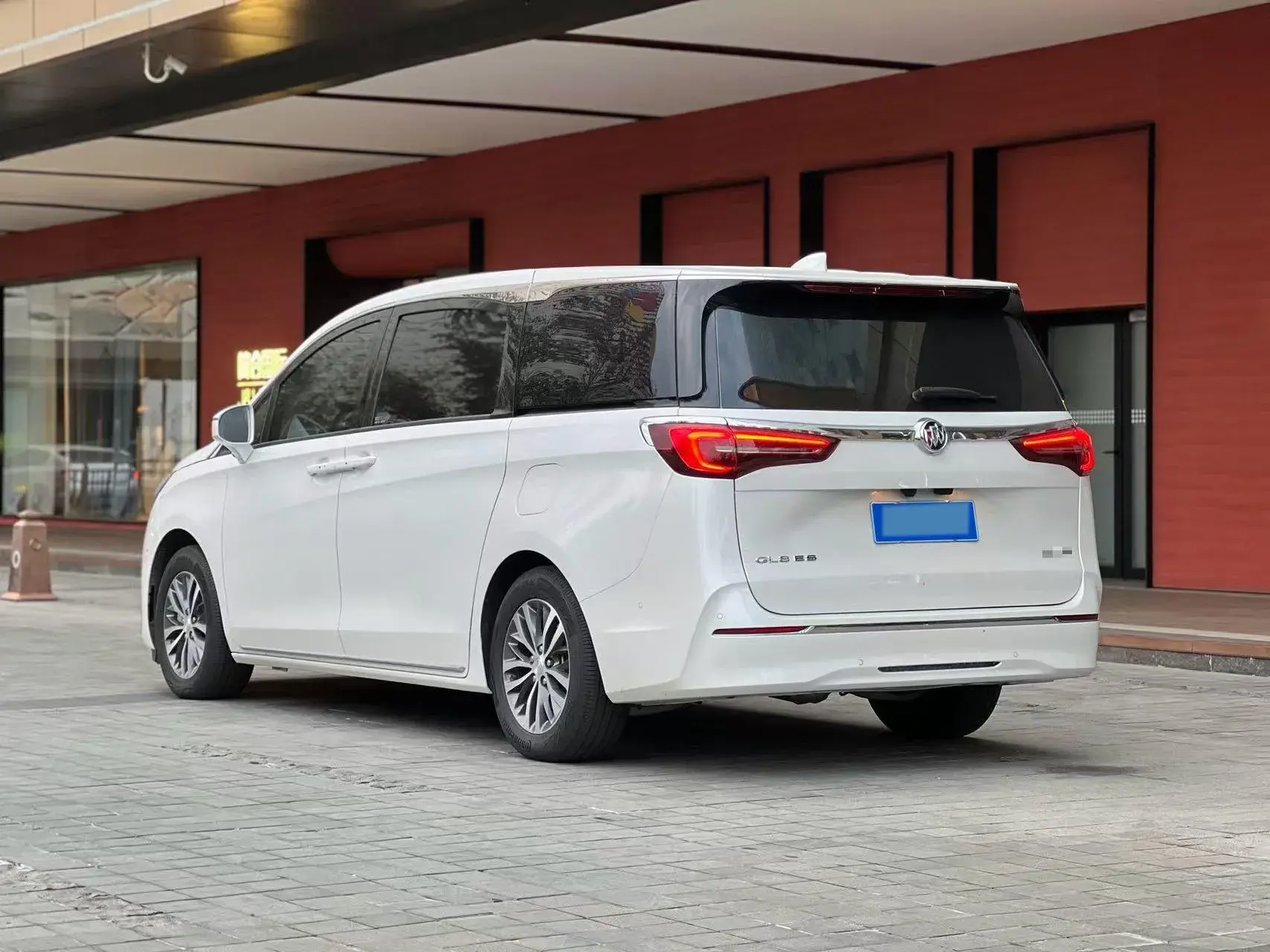 2023 BUICK GL8 thumbnail 3