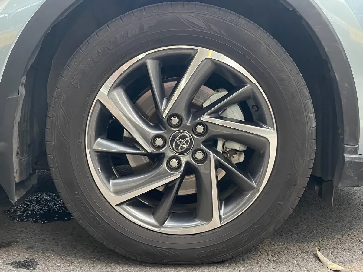 2023 Toyota C-HR 2.0L 171HP L4 CVT,autocango,china used car exporter,china ev exporter,chinese used car exporter,chinese used ev exporter