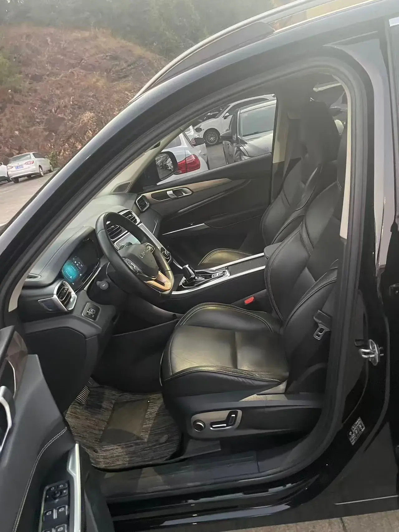 2019 LYNK&CO 01 thumbnail 3