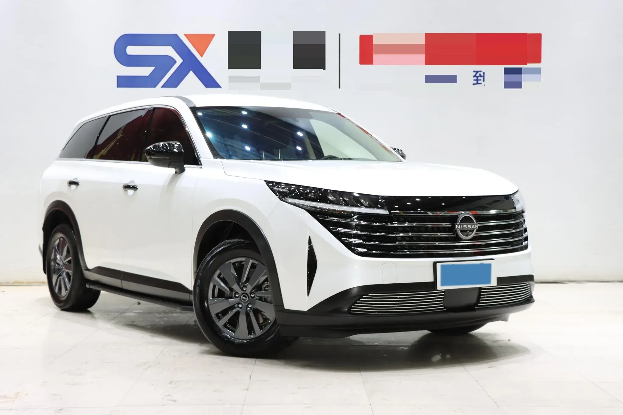 2024 NISSAN PATHFINDER thumbnail 3